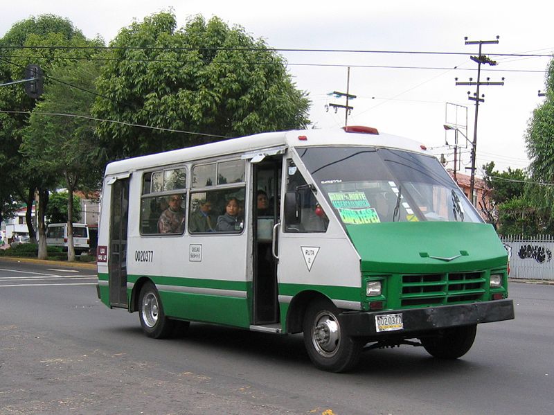 [800px-Mexico_city_microbus_1.jpg]