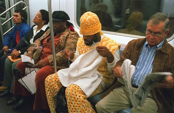 [crocheting+on+the+subway.jpg]