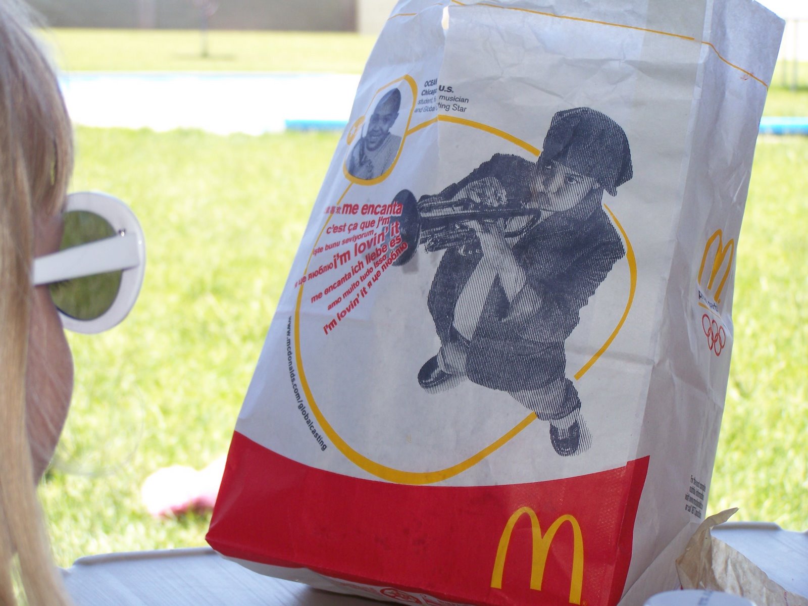 [Katie's+McDonald's+bag.jpg]