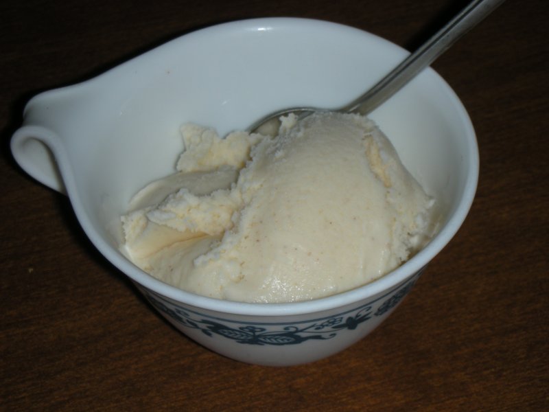 [cinnamon+ice+cream.JPG]