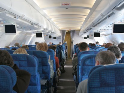 [crowded+plane.jpg]