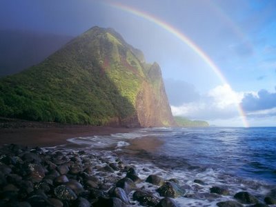 [1213637511_misty-rainbow-waialu-valley-molokai.jpg]