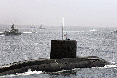 [Kilo+class+submarine+and+Kaman+class+missile+boats.jpg]