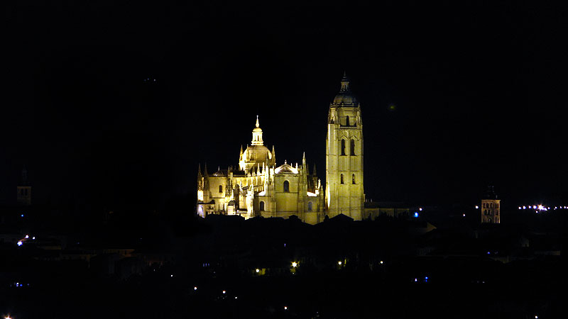 [Catedral-Segovia-7.jpg]