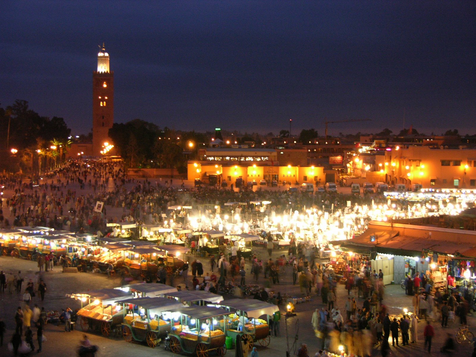 [Marrakech+at+night.jpg]