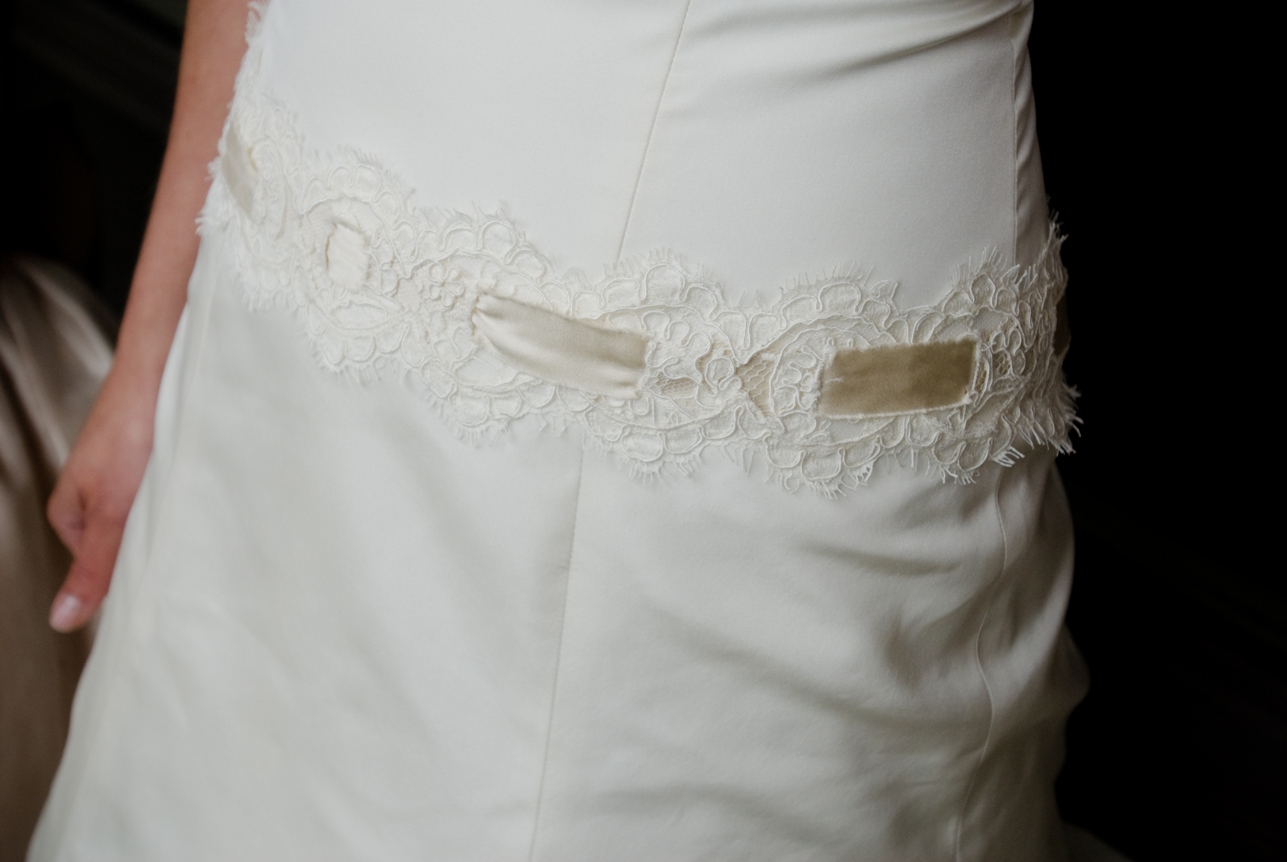 [lace+detail+on+dress.jpg]