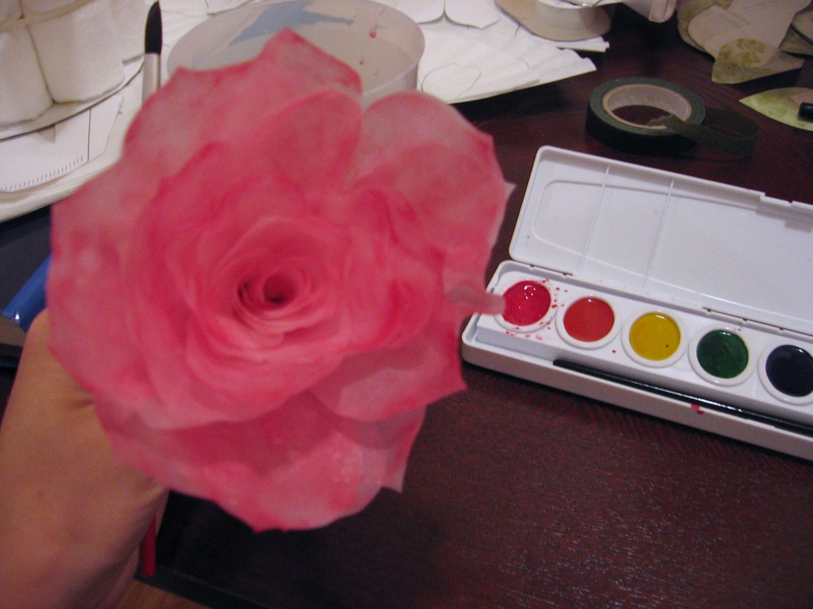 [paper+rose+paint3.JPG]