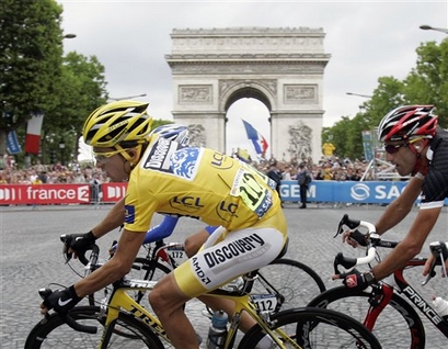 [Contador+on+the+Champs-Elysees.jpg]