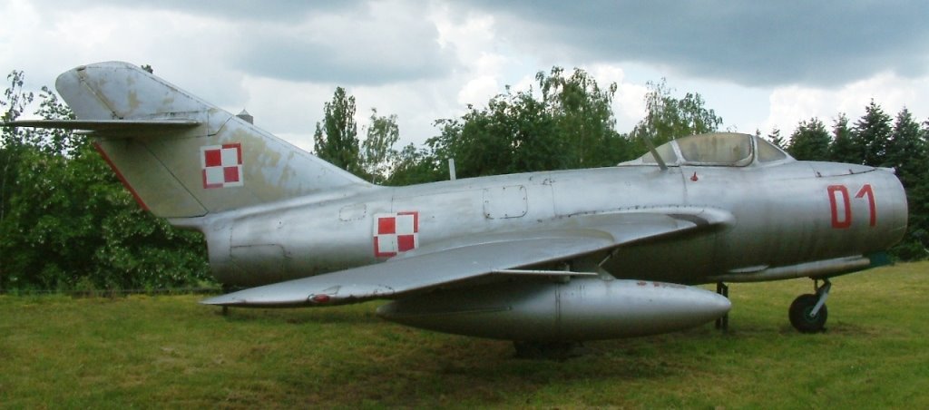 [Guine_Conacri_MiG-15_RB1_Wikipedia.jpg]