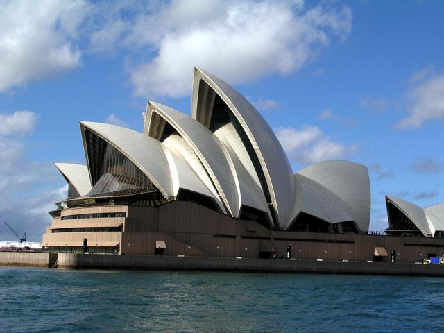 [Sydney+Opera+House+01.jpg]
