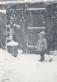 [Gillie+in+snow+1958.jpg]