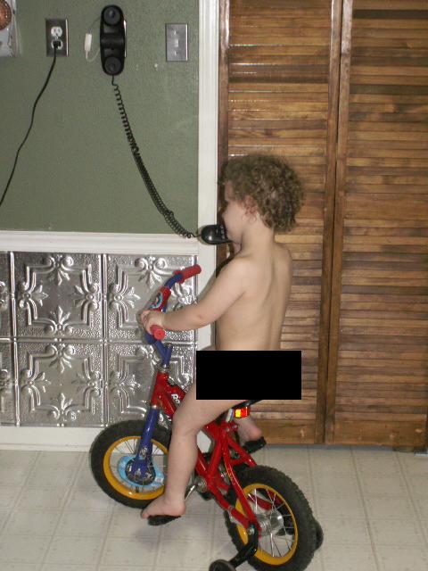 [Zach-+Bike.JPG]