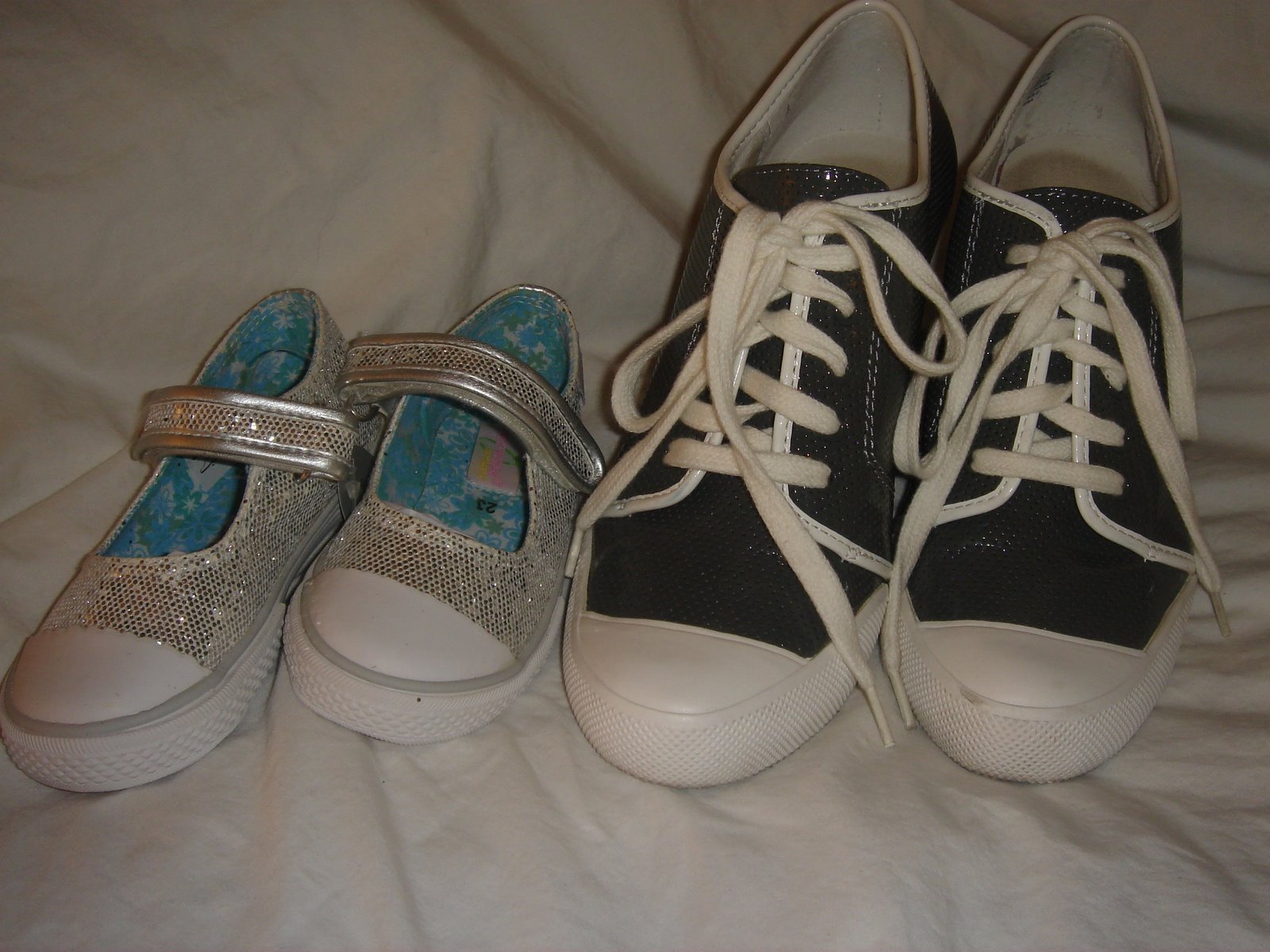 [same+shoes.JPG]