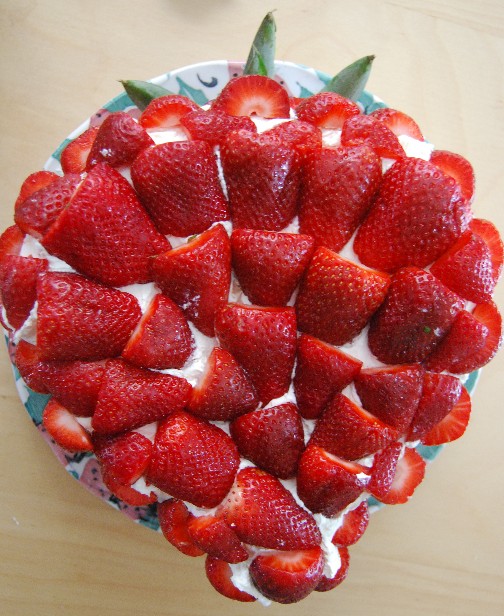 [strawberry+cake.jpg]
