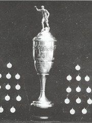 Primer copa ganada por comercial en 1920