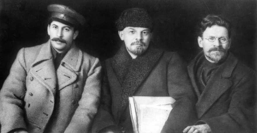 [Stalin-Lenin-Kalinin-1919.jpg]