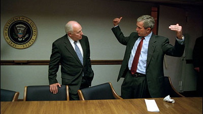 [Photo+of+Bush+and+Cheney+in+White+House+Operations+Center.jpg]