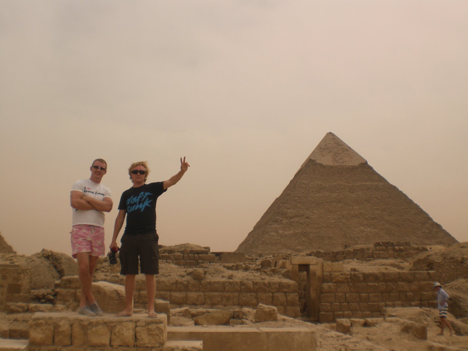 [Dave+and+Fintan+at+Pyramids.jpg]