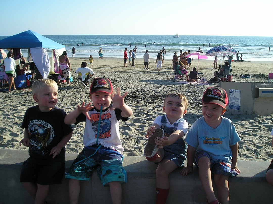 [Beach+Ben,+Nathan,+Kimball+&+Zachery.jpg]