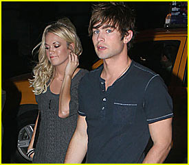 [carrie-underwood-chace-crawford-broke-up-text-message.jpg]
