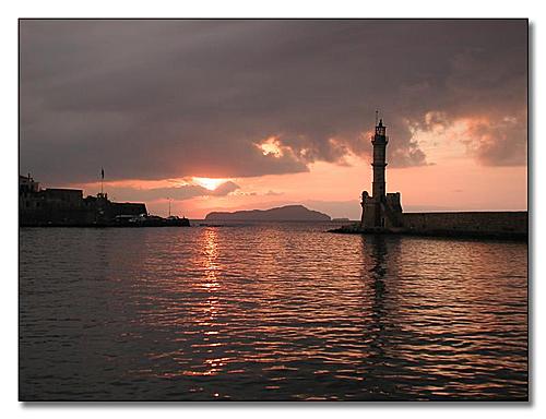 [chania-lighthouse-sunset.jpg]