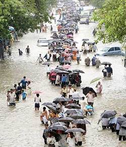 [mumbai_floods_2.jpg]