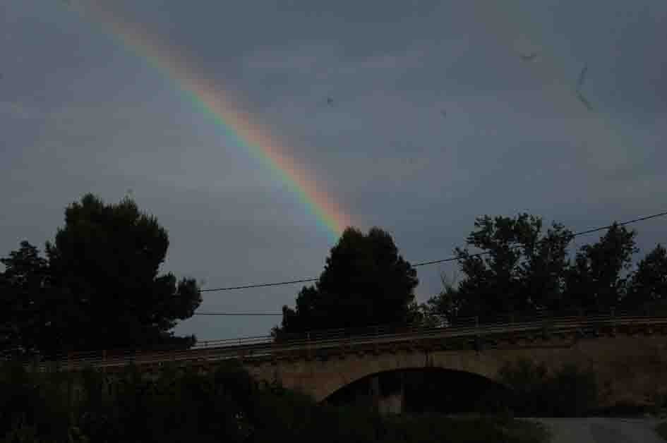 [arco+iris.jpg]