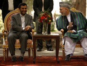 [Reuters+picture+of+ahmadinejad+and+karzai.jpg]