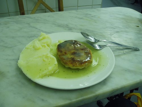 [Pie_and_mash_meal.jpg]