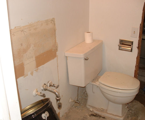 [Downstairs+Bathroom+-+demolished.JPG]