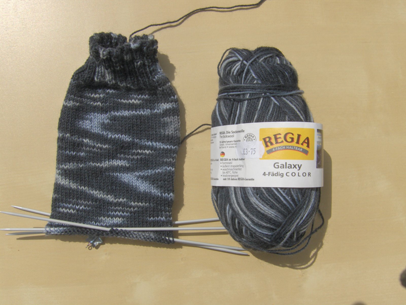 [sock+knitting+014.jpg]