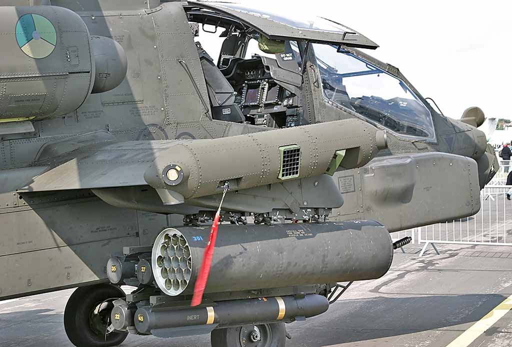 [AH-64(05d).jpg]