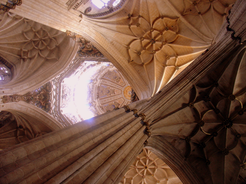 [20051023+Salamanca+Cathedral+(0).jpg]