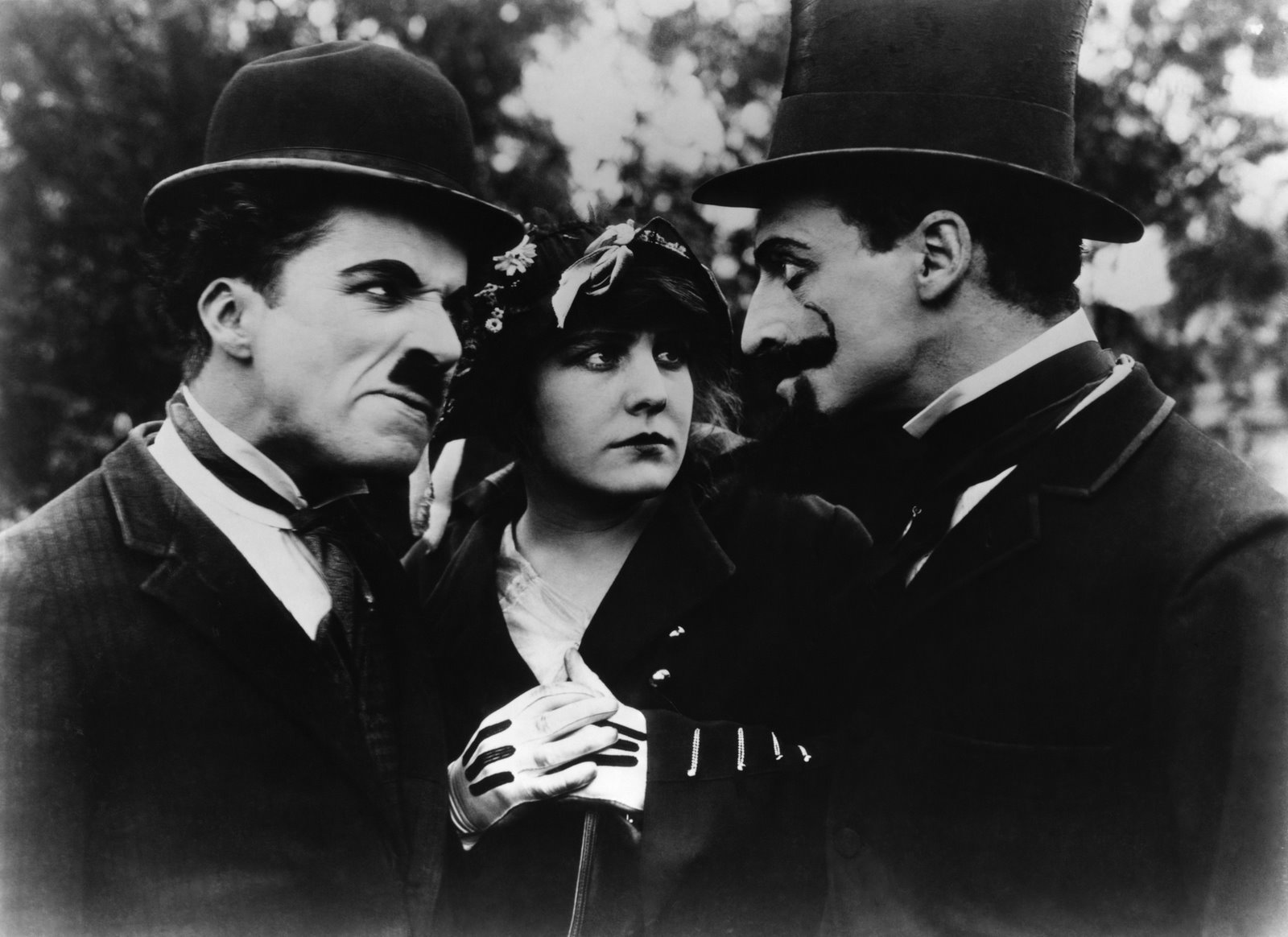 [Chaplin,+Charlie+(A+Jitney+Elopement)_02.jpg]