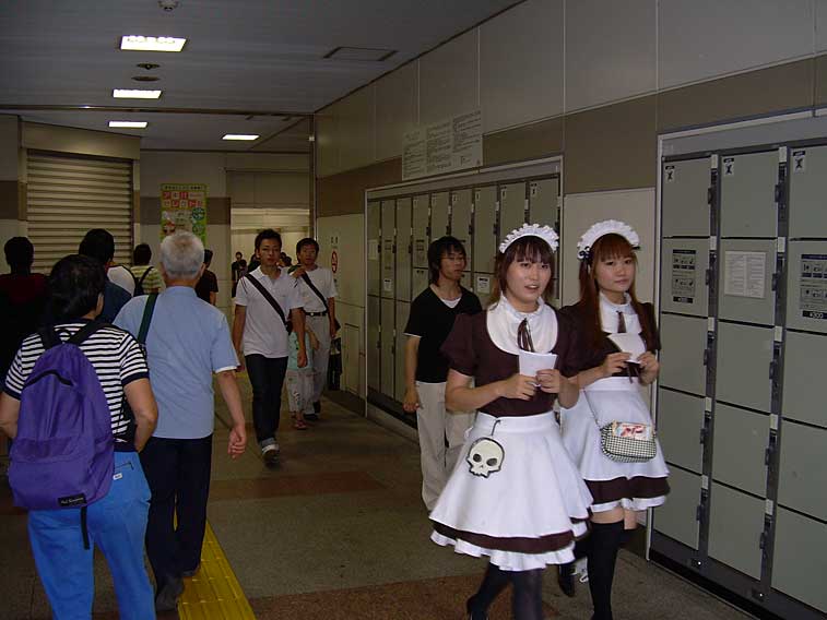 [maids-in-station.jpg]