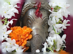 [Ganesh+by+snapflickr.jpg]