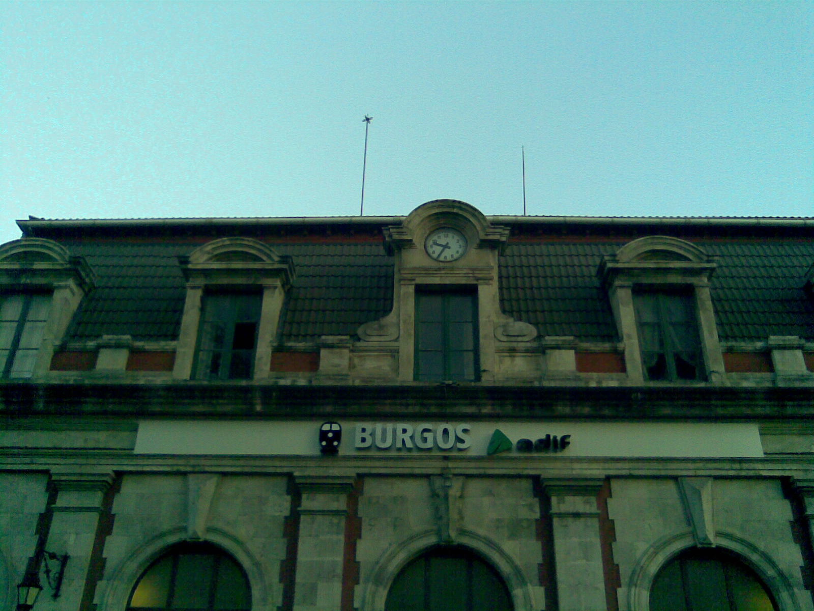 [Estacion+Burgos+Adif+Desastre.jpg]