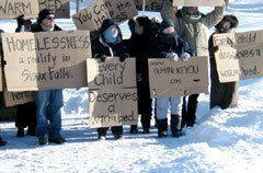 [Homelessness+a+reality+in+Sioux+Falls+and+'Every+child+deserves+a+warm+bed.jpg]
