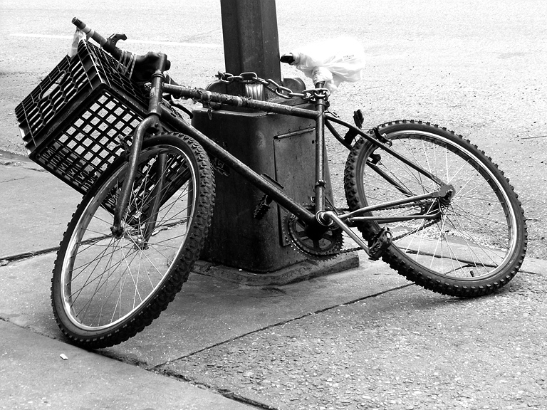 [abandoned-bicycle-1.jpg]