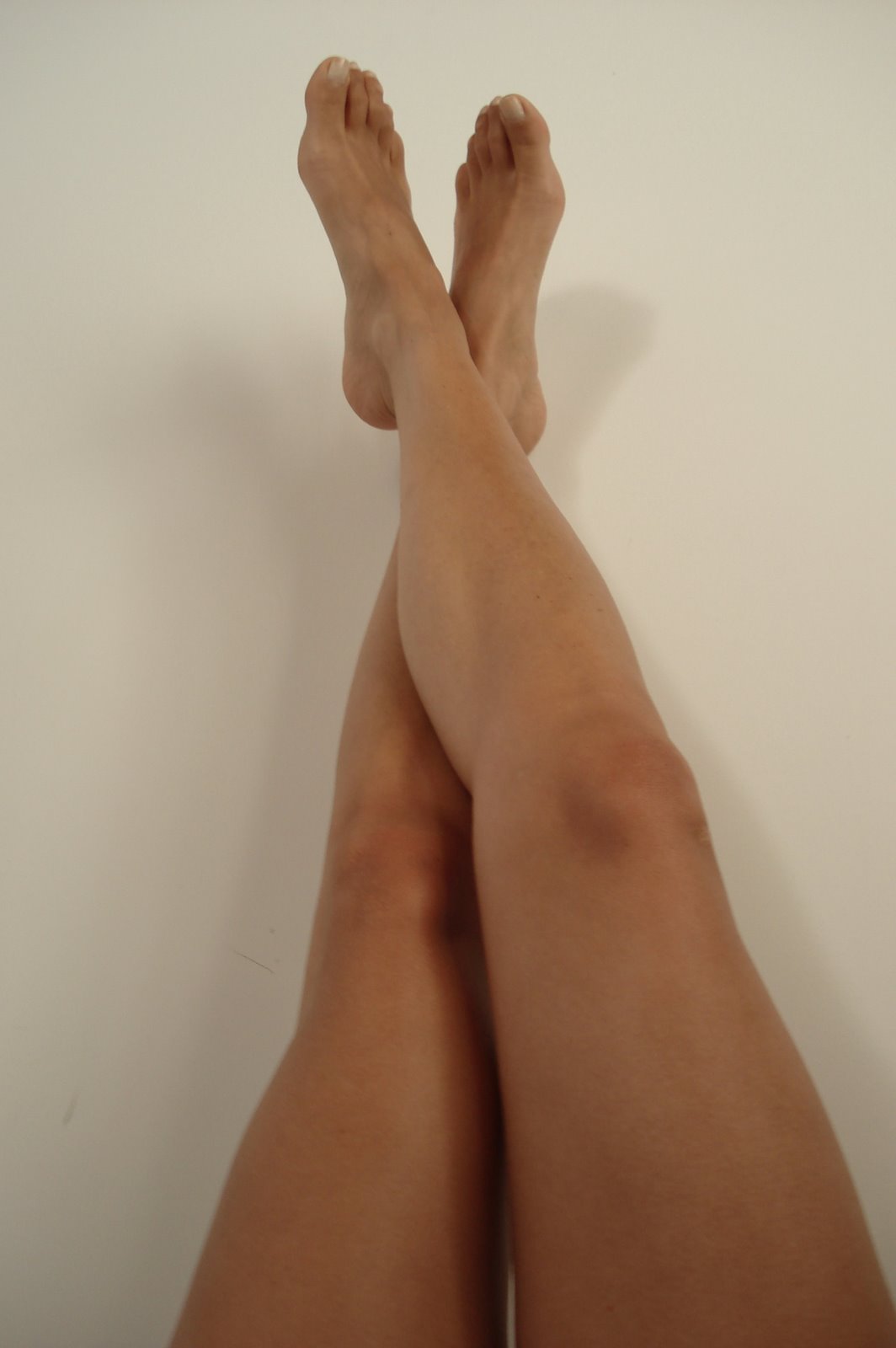 [Legs+dance.jpg]