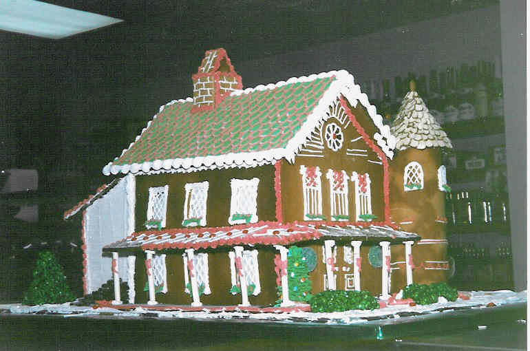 [mom's+gingerbread+1988.jpg]