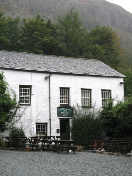 [IMG_0302+-+Hikers+Bar+Old+Dungeon+Ghyll+Hotel+Great+Langdale.jpg]