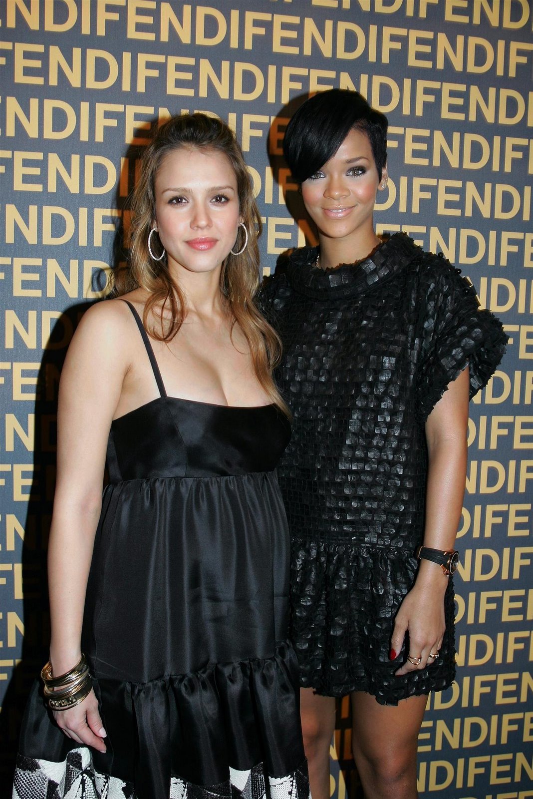 [semiwalls.blogspot.com_Jessica_Alba_and_Rihanna_at_Fendi_Store_Opening_in_Paris+(18).jpg]