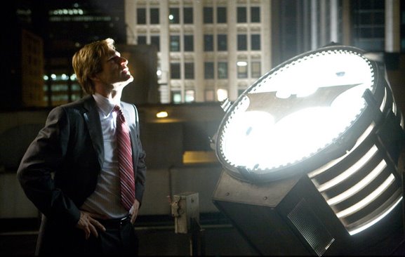 Aaron Eckhart em O Cavaleiro das Trevas (The Dark Knight, 2008)