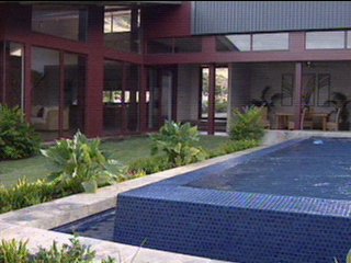 [Bali+Loft+courtyard.jpg]