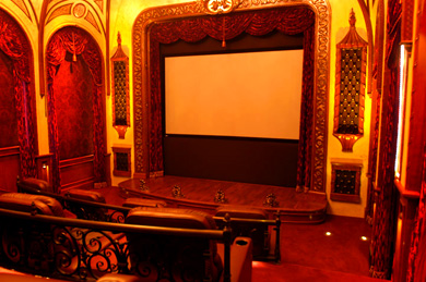 [ultimate_home_theater_3.jpg]