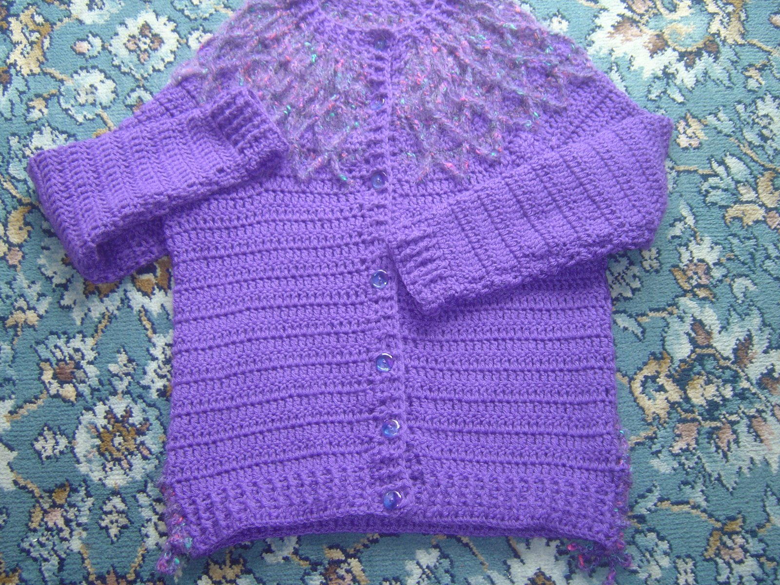 [Purple+sweater+repairs+and+Tall+Latte+001.JPG]