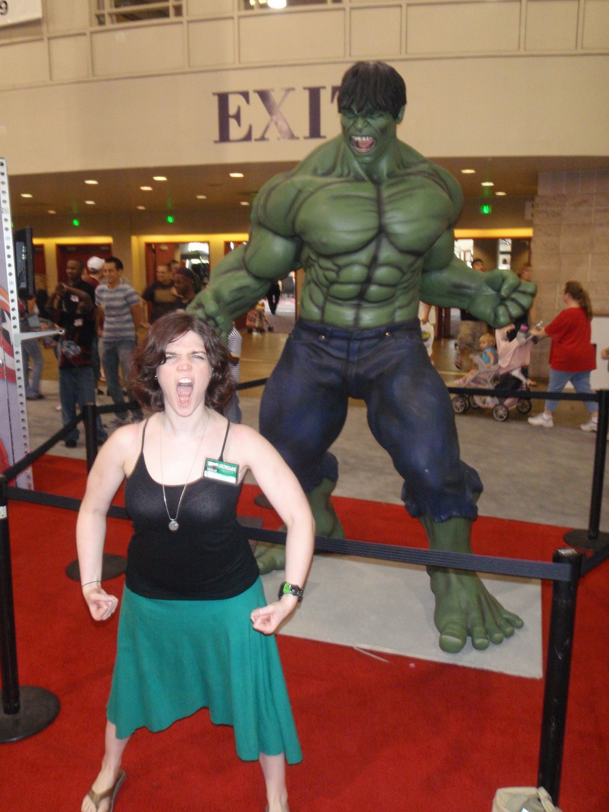 [Lea+and+the+Hulk.JPG]