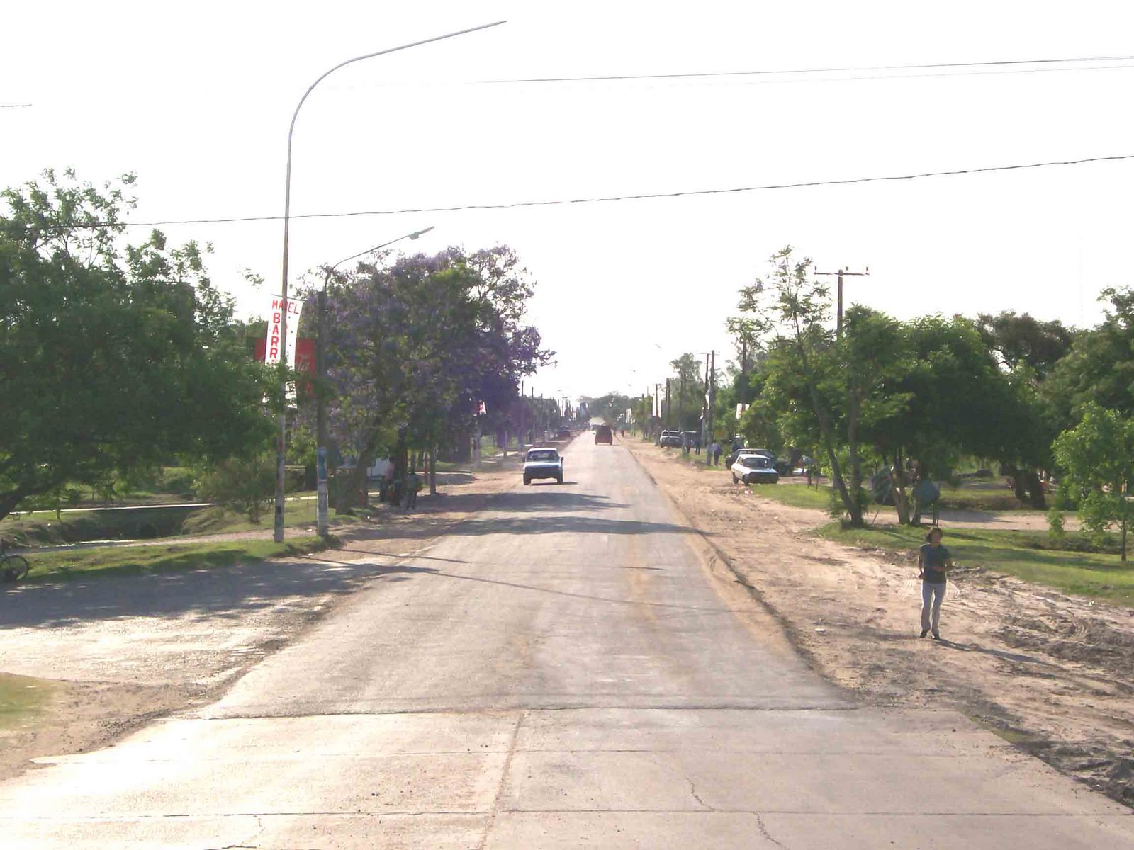 [vista+de+la+avenida+Mazzanti+con+la+nueva+carpeta+asfaltica+ya+en+su+etapa+final+de+repavimentacion.jpg]