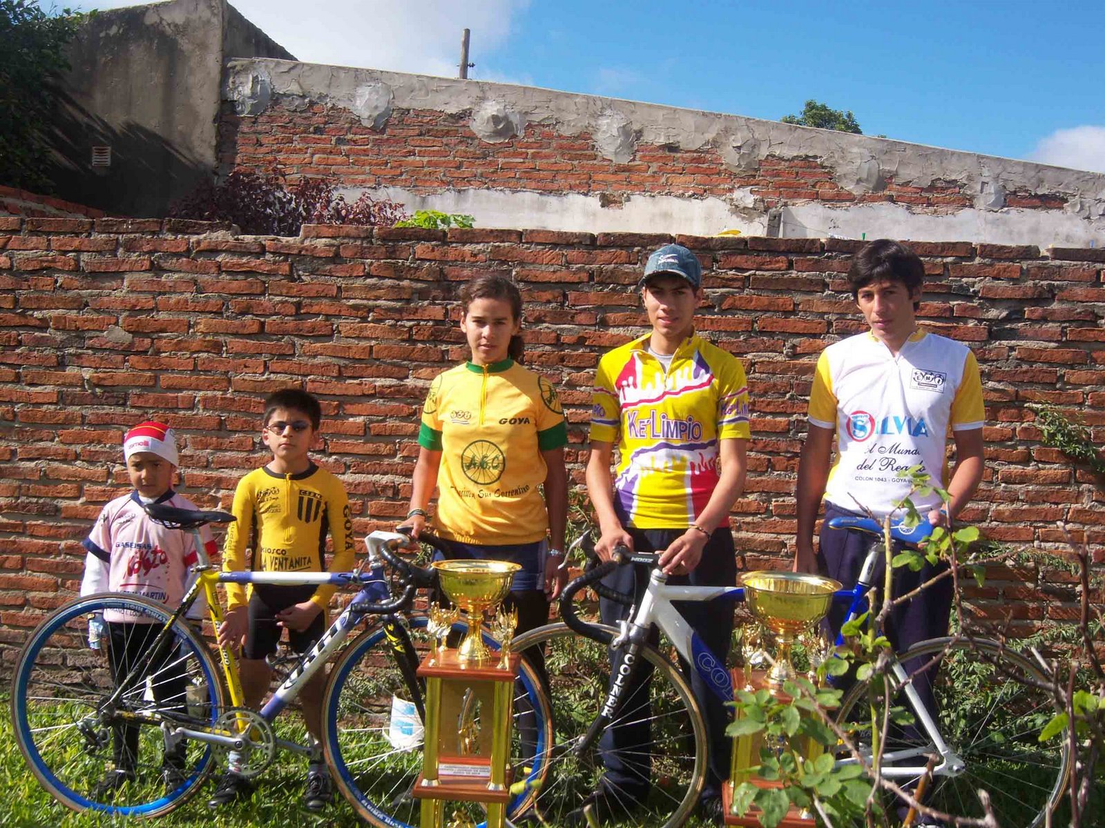 [Ciclistas+goyanos+(foto)+tuvieron+destacada+actuacion+en+Catamarca.jpg]